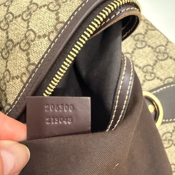 Authentic Gucci Brown Monogram Travel Bag - Picture 5 of 8